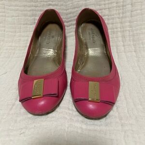 Women’s Kate Spade Fuchsia Flats with Gold Accents-size 6